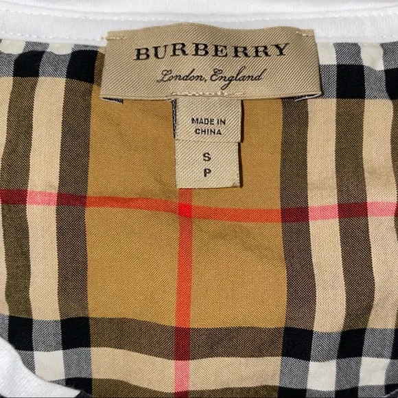 💕Burberry Graffiti oversize Shirt vintage Check print on the Back 💕